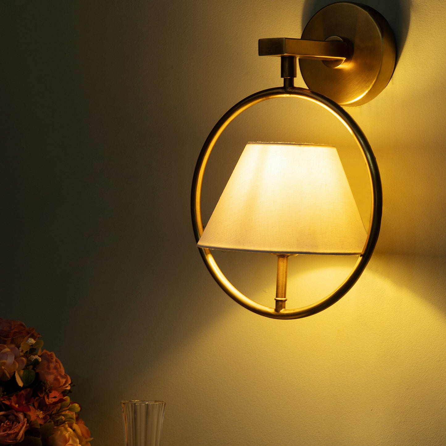 Whitten One Light- Wall Light