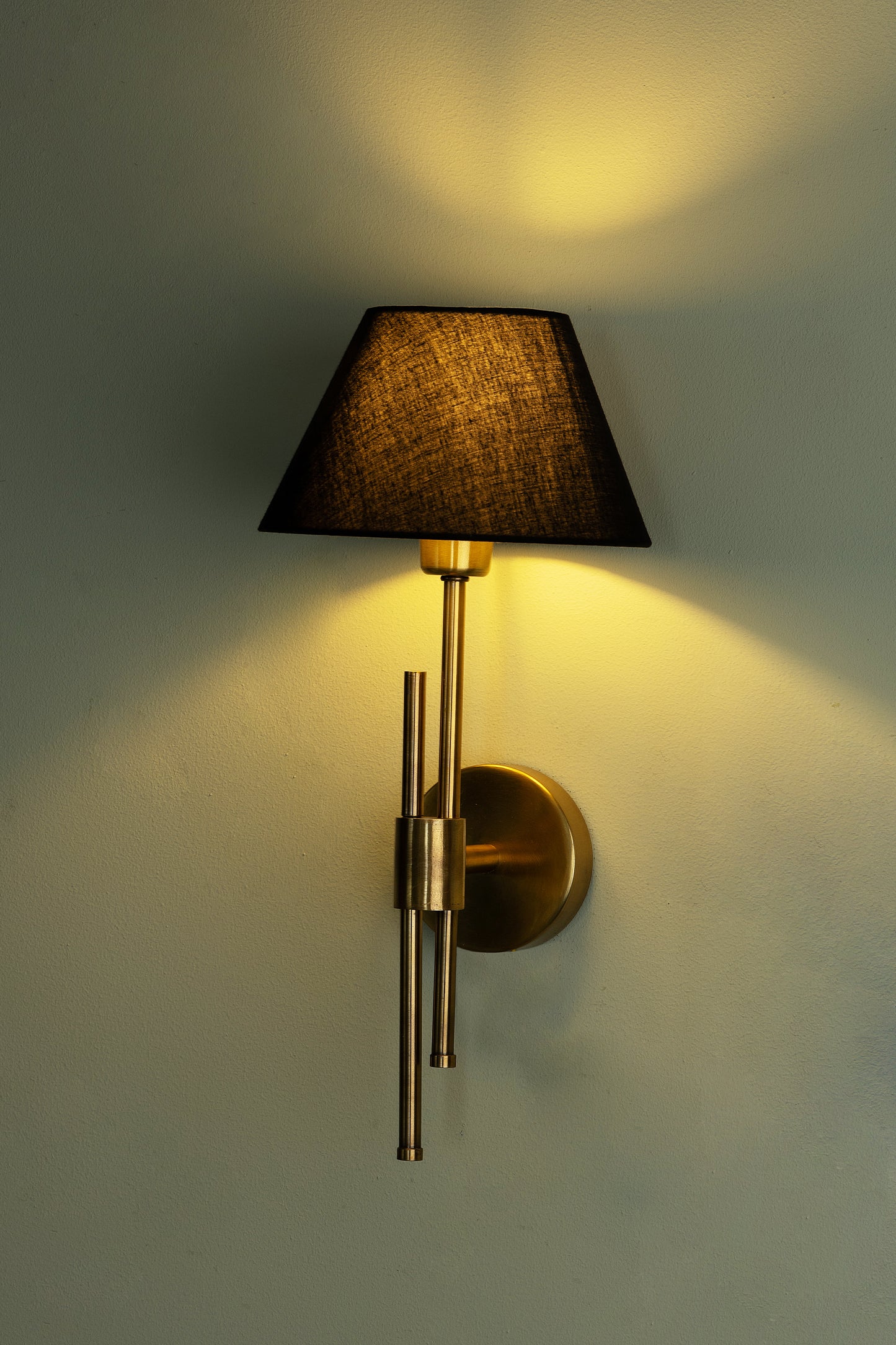 BRASS ACCENT LIGHT