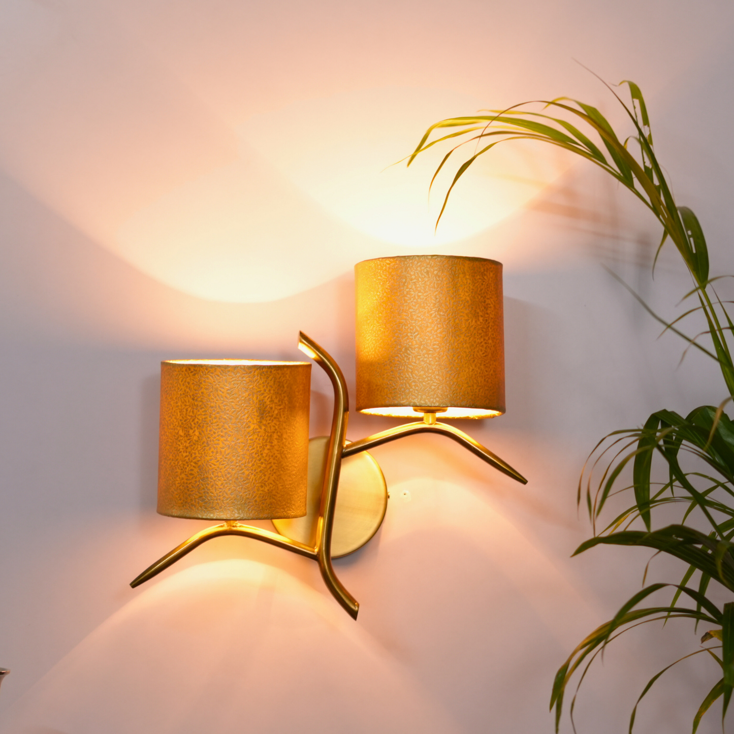 Tribute Wall Light
