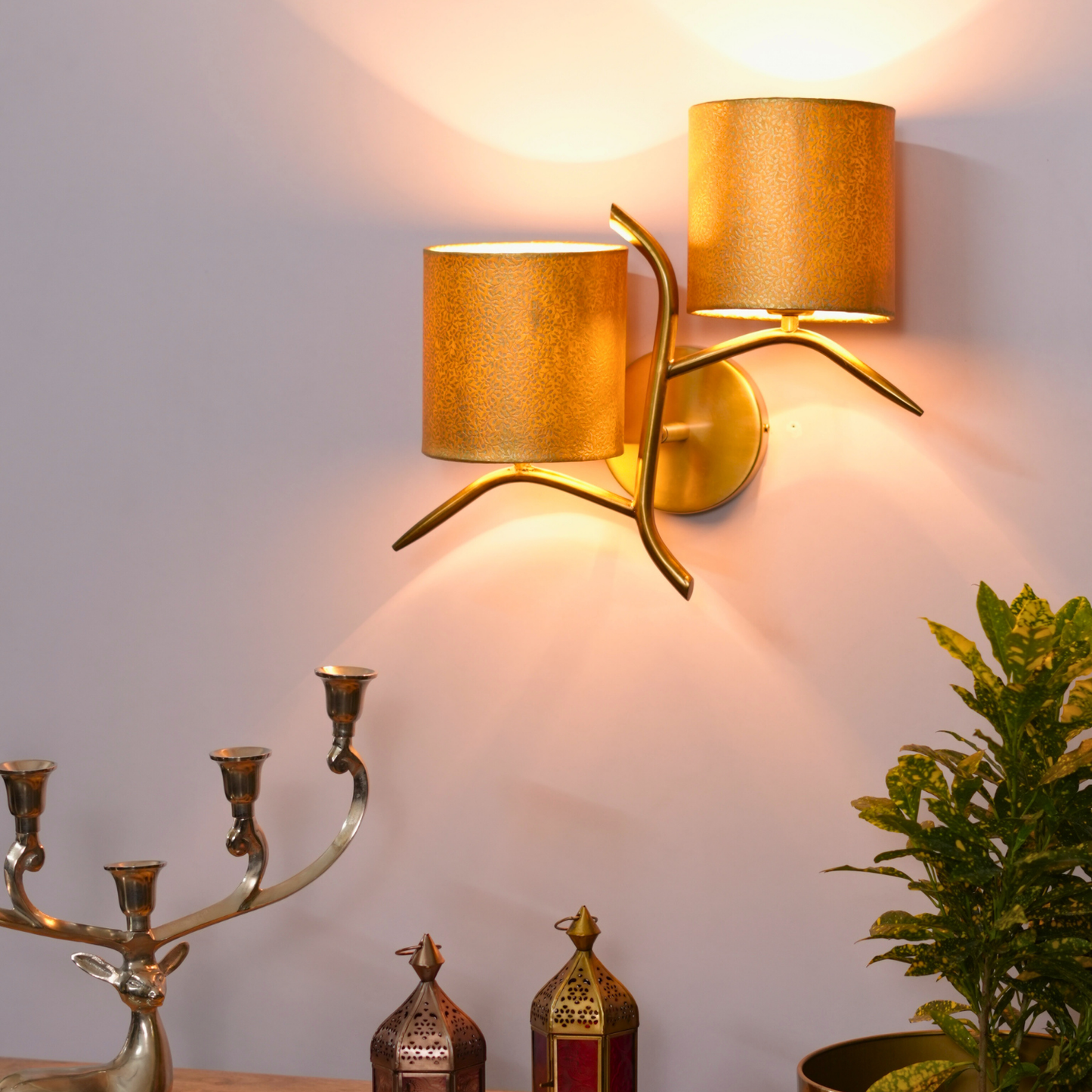 Tribute Wall Light