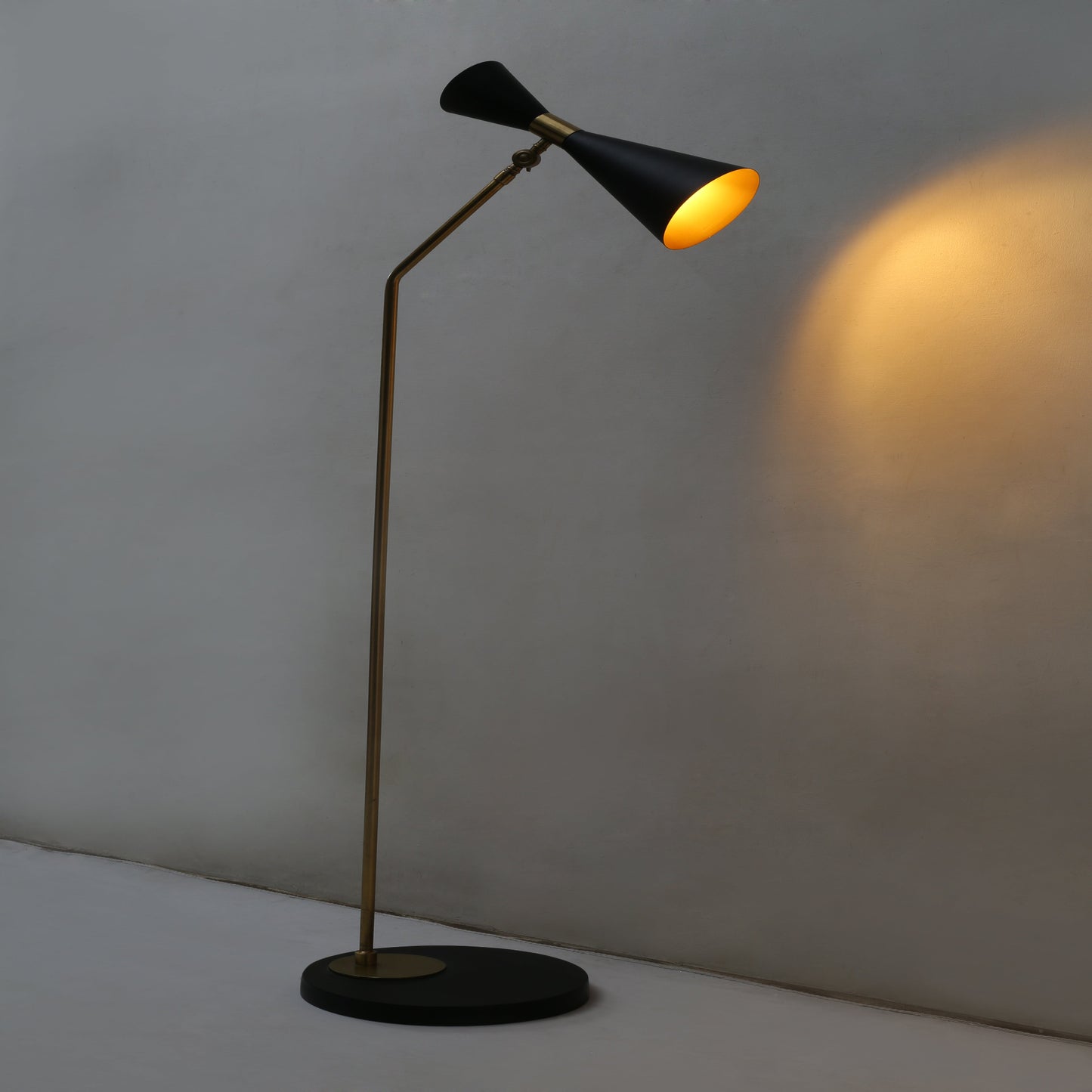 Dalfern Floor Lamp