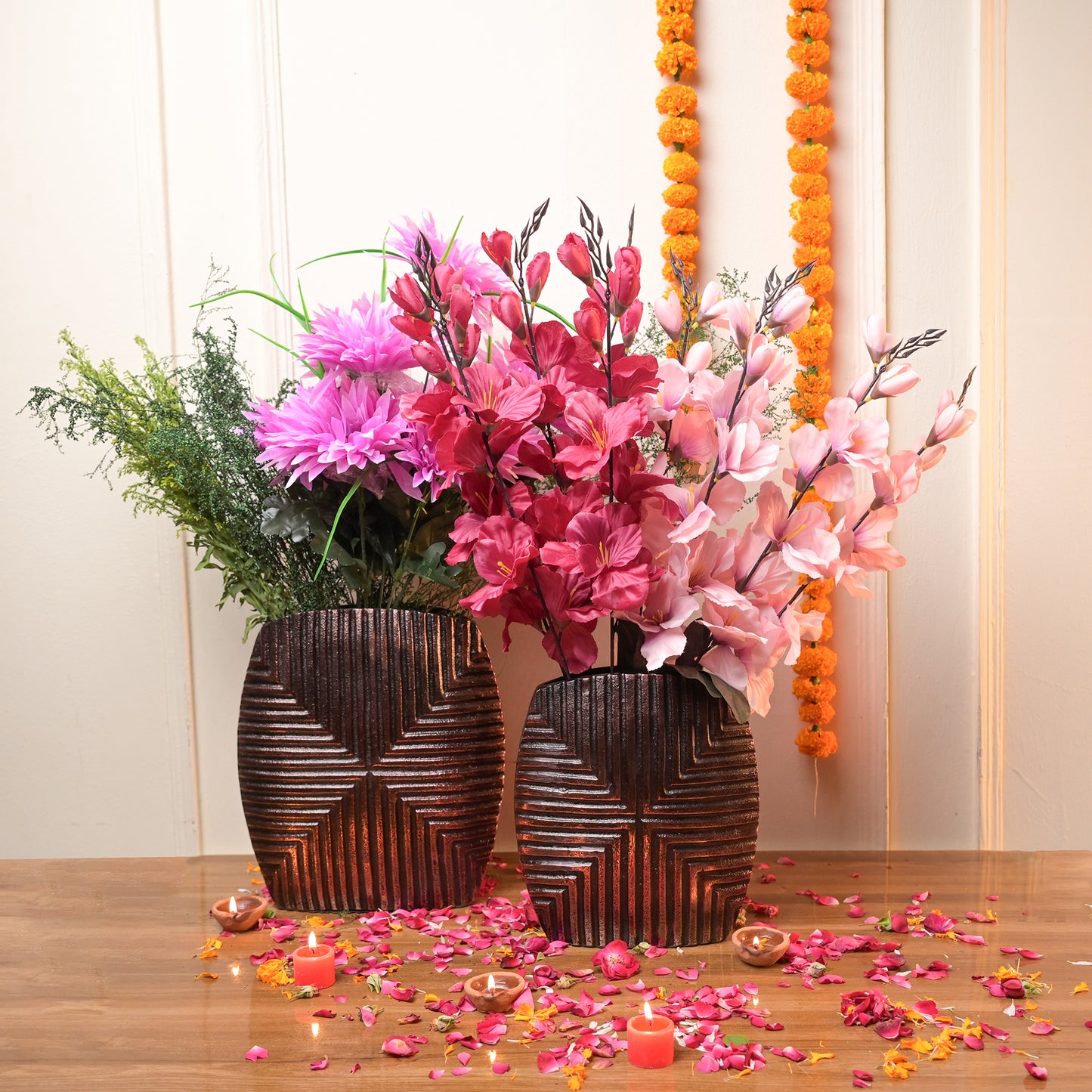 Set Of 2 Vase